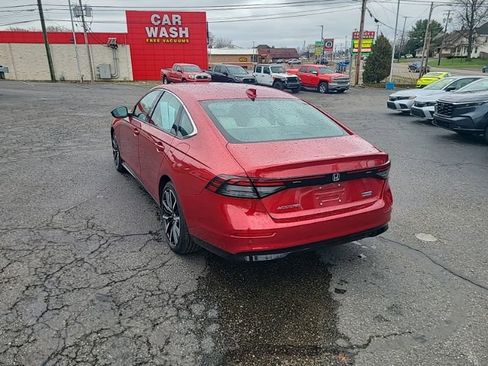 Used 2023 Honda Accord Touring image 4