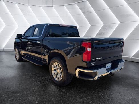 Used 2022 Chevrolet Silverado 1500 LTZ AWD/4WD image 5