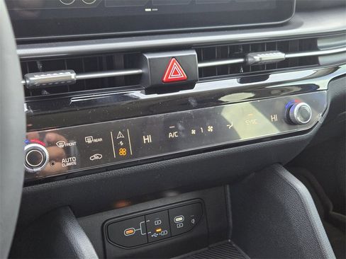 New 2026 Kia Sportage EX image 14