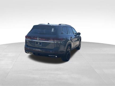 New 2026 Volkswagen Atlas SE FWD image 5