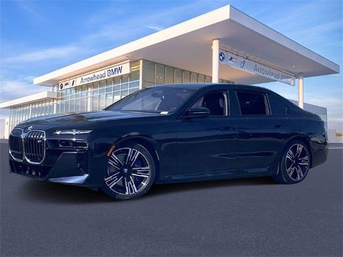 Certified 2024 BMW i7 M70 w/ Executive Package image 35