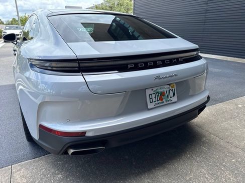 Certified 2025 Porsche Panamera RWD image 7