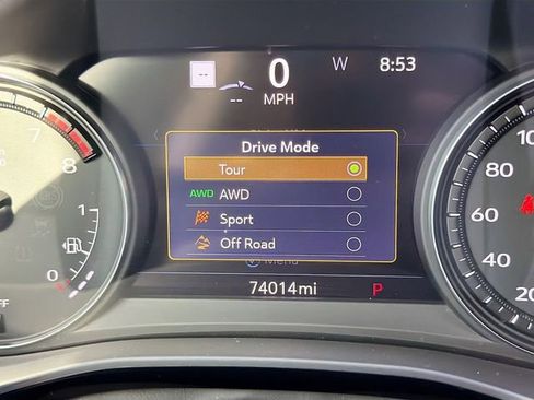 Used 2022 Cadillac XT5 Premium Luxury w/ Technology Package AWD/4WD image 30