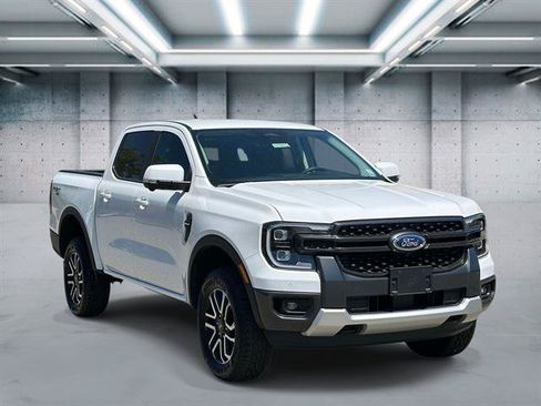 Used 2025 Ford Ranger Lariat w/ Trailer Tow Package AWD/4WD image 2