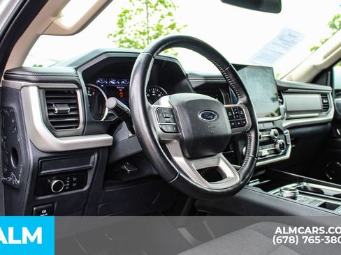 Used 2024 Ford Expedition XLT RWD image 24