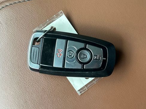 Used 2024 Ford Maverick Lariat FWD image 33
