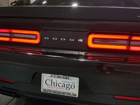 Used 2016 Dodge Challenger SRT Hellcat RWD image 28