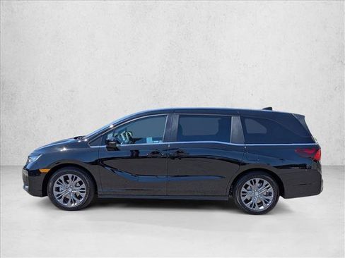 Used 2026 Honda Odyssey Touring image 9