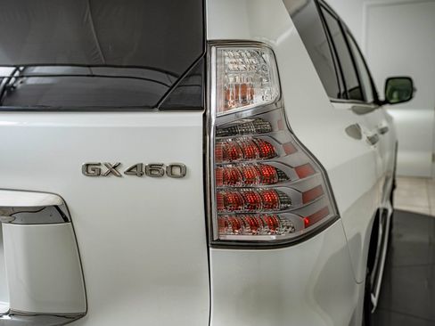 Used 2014 Lexus GX 460 Luxury AWD/4WD image 15