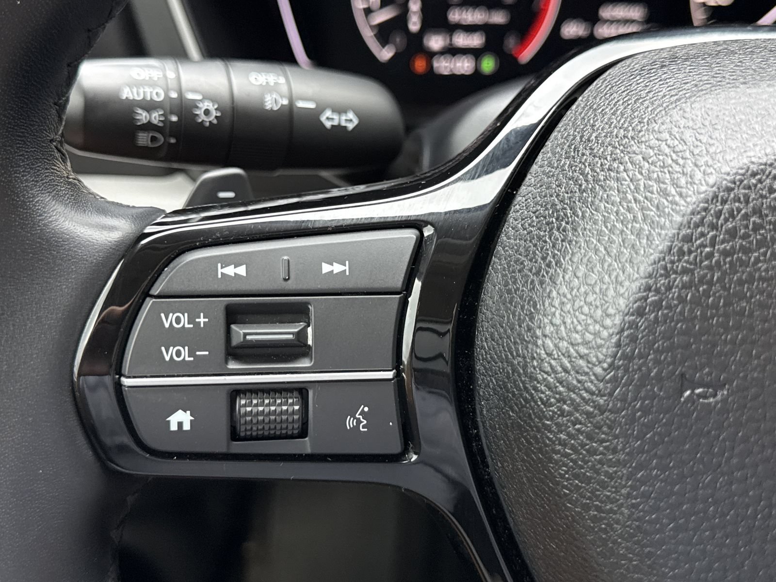 Used 2023 Honda Pilot Touring image 23
