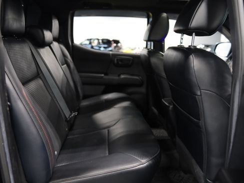 Used 2022 Toyota Tacoma TRD Pro AWD/4WD image 40