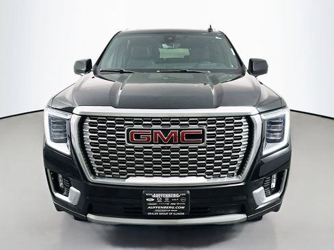 Used 2021 GMC Yukon XL Denali w/ Denali Ultimate Package AWD/4WD image 2
