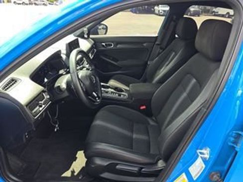 Used 2023 Honda Civic Sport image 7