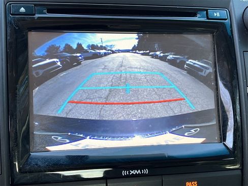 Used 2017 Toyota Camry XLE image 25