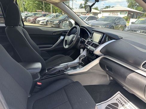 Used 2019 Mitsubishi Eclipse Cross ES AWD/4WD image 11