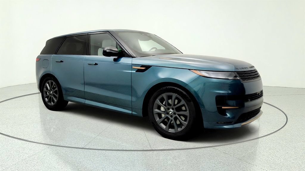 Used 2025 Land Rover Range Rover Sport Dynamic SE AWD/4WD image 3