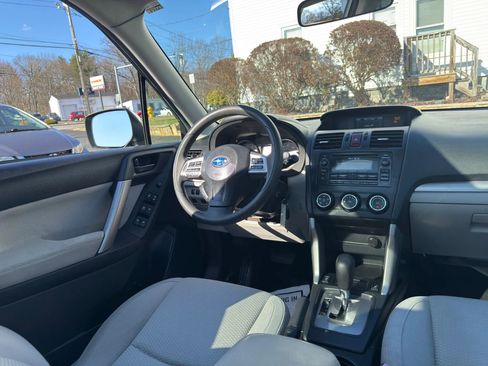Used 2015 Subaru Forester 2.5i Premium image 31
