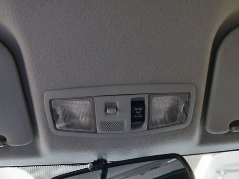 Used 2012 Mitsubishi Lancer Ralliart image 28