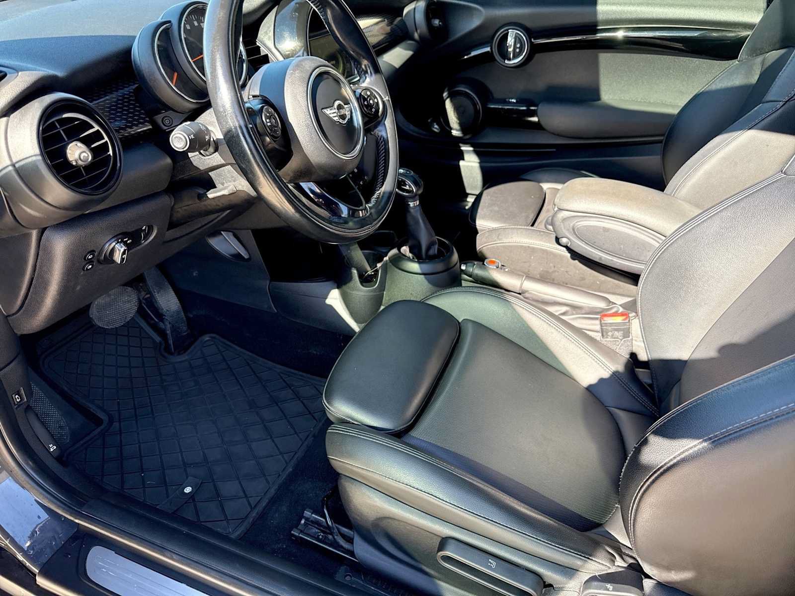 Used 2018 MINI Cooper S FWD image 15
