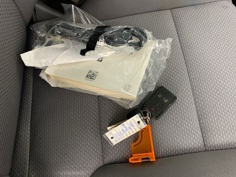 Used 2015 Chevrolet Silverado 1500 W/T w/ WT Fleet Convenience Package image 34