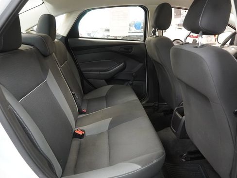 Used 2012 Ford Focus S FWD image 27