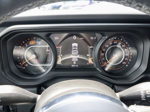 New 2026 Jeep Wrangler Unlimited Sahara AWD/4WD image 25