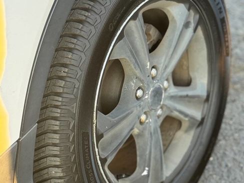 Used 2013 Ford Escape SE image 17