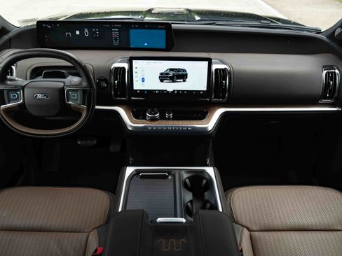Used 2025 Ford Expedition King Ranch AWD/4WD image 26