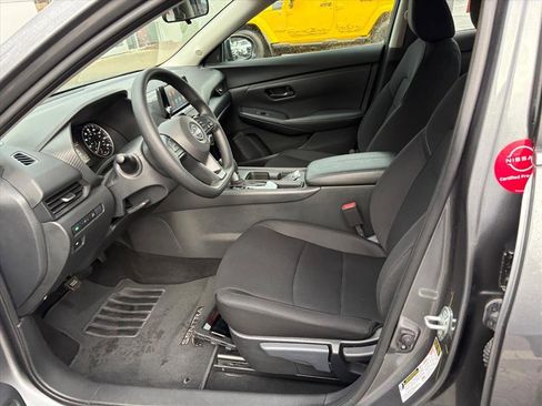 Used 2024 Nissan Sentra S image 17