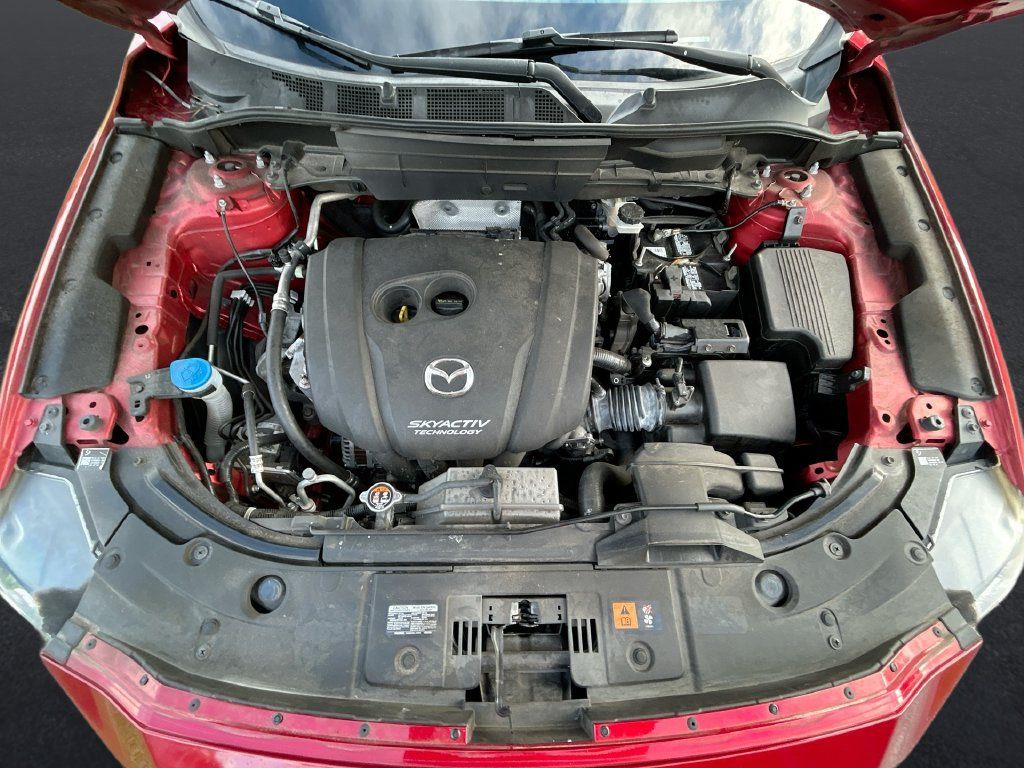 Used 2018 MAZDA CX-5 Touring w/ Preferred Equipment Package FWD image 32