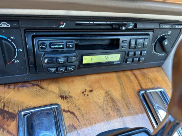 Used 1996 Jaguar XJS 4.0 Convertible RWD image 12