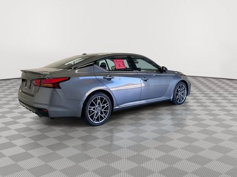 Certified 2024 Nissan Altima 2.0 SR image 12