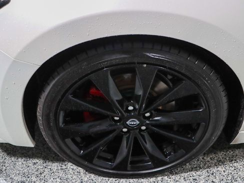 Used 2023 Nissan Maxima SR w/ Sport Mat Group FWD image 11