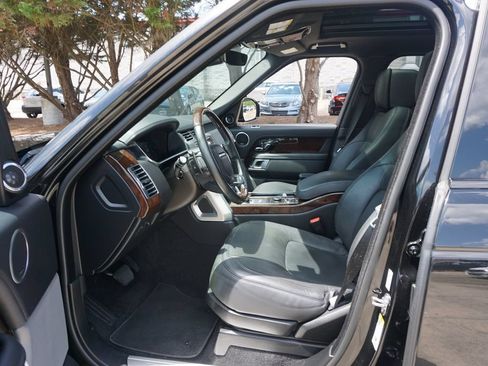Used 2018 Land Rover Range Rover Supercharged AWD/4WD image 2