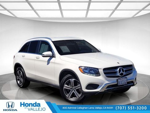 Used 2019 Mercedes-Benz GLC 300 4MATIC image 1