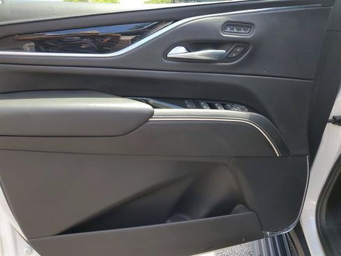 Certified 2023 Cadillac Escalade ESV V AWD/4WD image 42