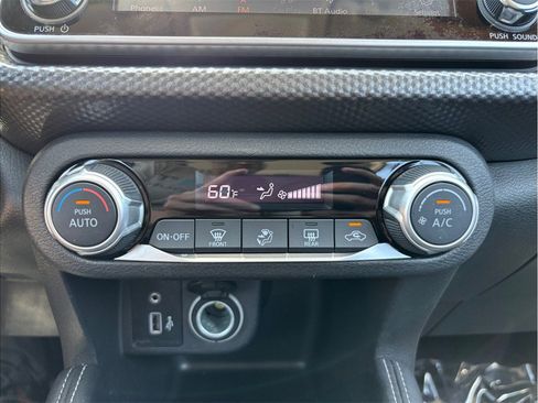 Used 2020 Nissan Kicks SV FWD image 27
