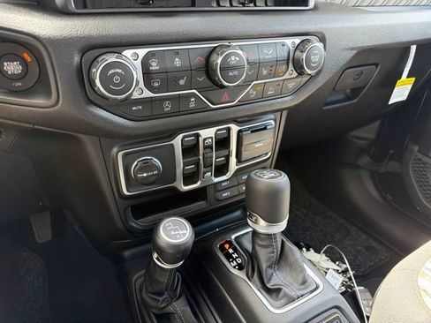 New 2026 Jeep Gladiator Sport AWD/4WD image 20