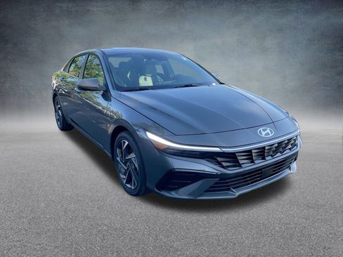 New 2025 Hyundai Elantra Limited image 33