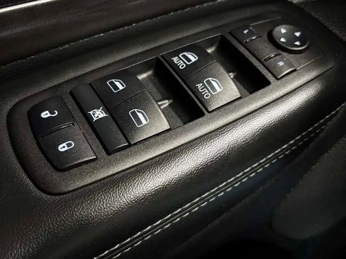 Used 2023 Dodge Durango SXT Launch Edition image 24