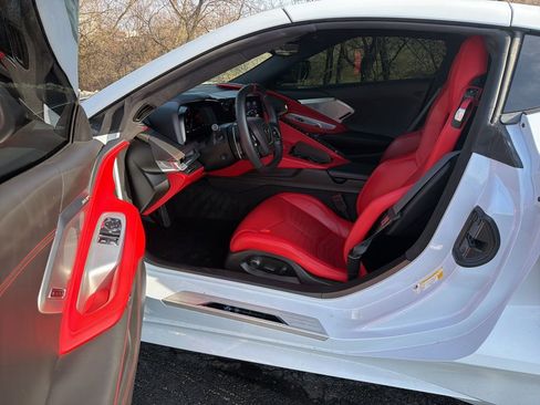 Used 2023 Chevrolet Corvette Stingray Premium Cpe w/ Z51 Performance Package image 8