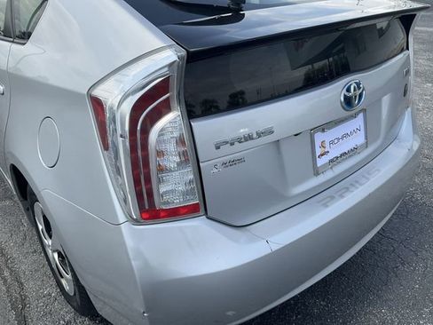 Used 2015 Toyota Prius Four FWD image 28