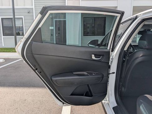Used 2019 Kia Optima S w/ S Panoramic Sunroof Package FWD image 16