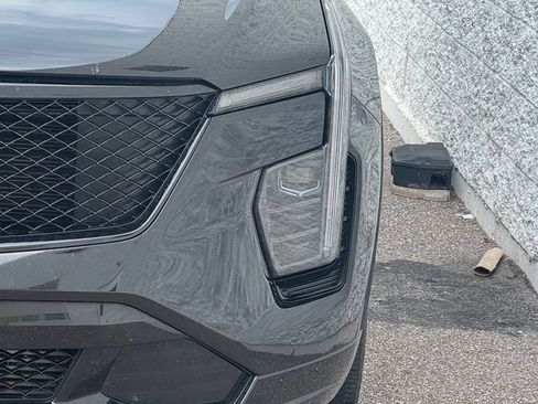 Used 2024 Cadillac XT4 Sport FWD image 9