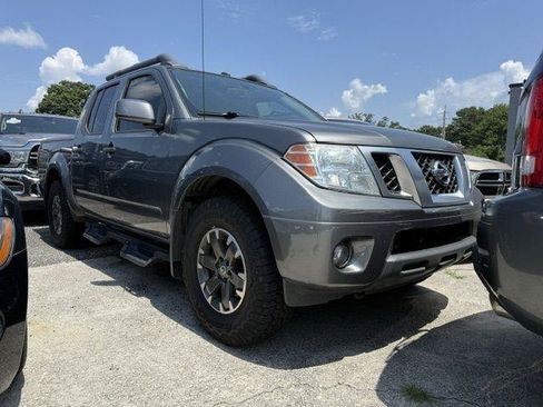 Used 2019 Nissan Frontier PRO-4X w/ Pro-4x Luxury Package AWD/4WD image 2