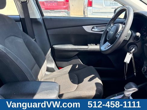 Used 2023 Kia Forte LXS FWD image 29