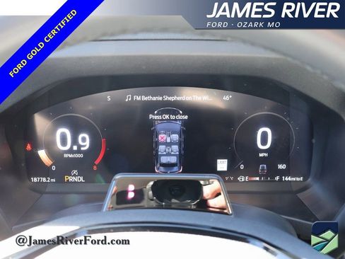 Certified 2025 Ford Explorer Platinum w/ LUX Leather Package image 31