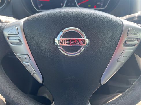 Used 2018 Nissan Versa SV FWD image 12