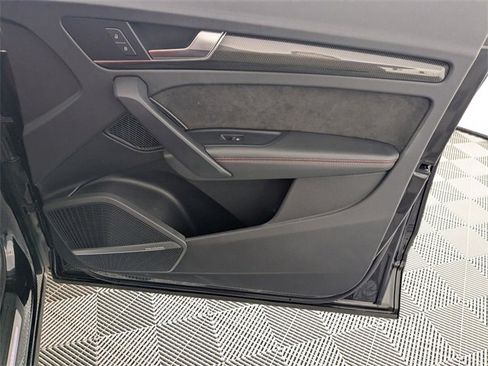 Used 2019 Audi SQ5 Prestige w/ Prestige Package image 35