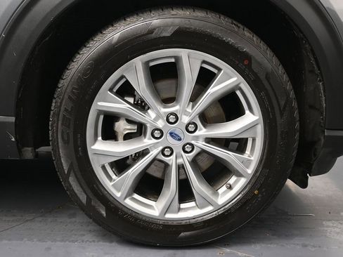 Used 2023 Ford Explorer Limited image 14